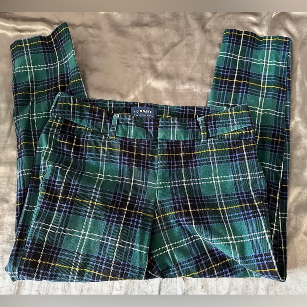 old navy green plaid low-waisted mid-rise pants